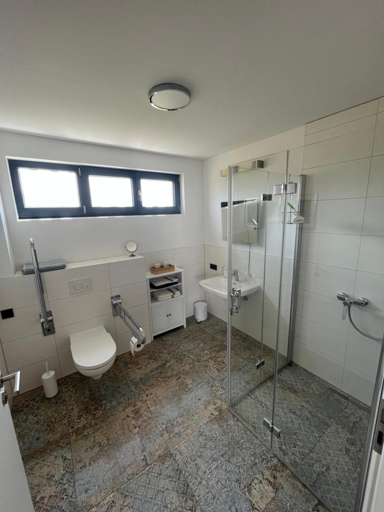 Moderne Barrierefreie Wohnung Auf Dem Land Bei Neuruppin Lichtenberg  Exterior foto